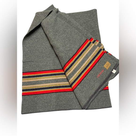 Pendleton Stripes Yakima Camp Wool/cotton large Throw Blanket - Picture 3 of 8